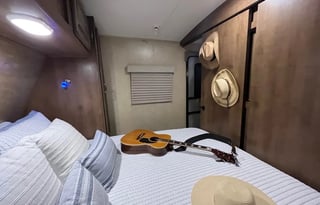 2016 Cruiser Fun Finder Xtreme Lite Travel Trailer