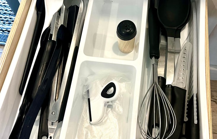 KITCHEN UTENSILS FOR ANY MEAL PREP.