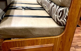 Group-Friendly Jayco Greyhawk Bunk Floorplan