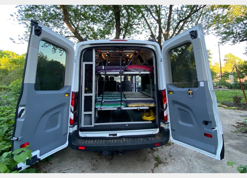 Class B Camping Van rentals in KANSAS CITY