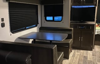 Great camper for the family and small dog!