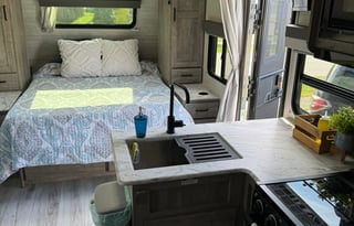 2023 Forest River RV Surveyor Legend 240BHLE