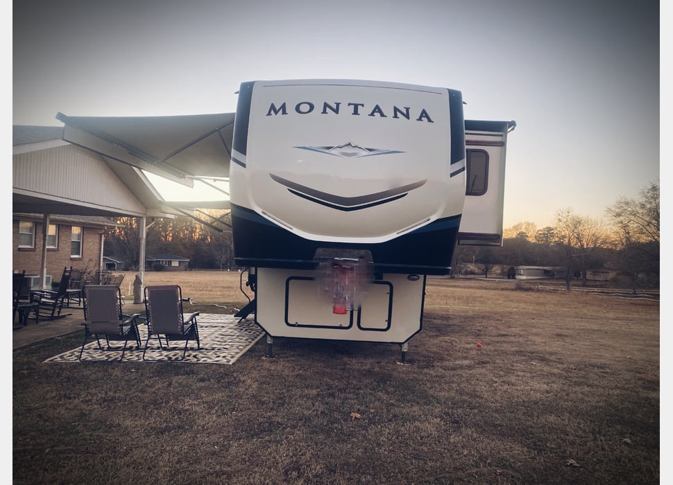 Fifth Wheel rentals in Leeds