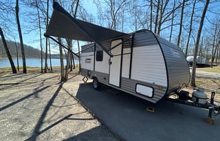 Roberson's RV Rental (DELIVERY ONLY)