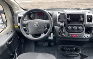 2021 Roadtrek Play ( dog friendly)