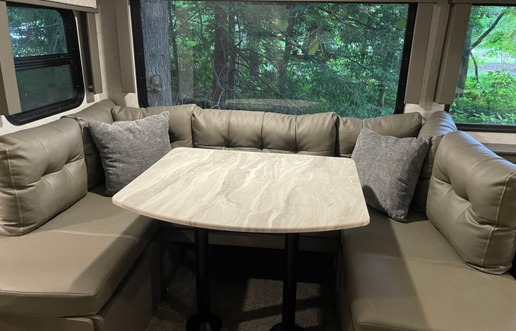 Dinette (also turns into bed)