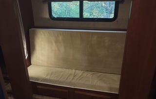 "Vrbo on the Go" with Outdoor Kitchen & TV