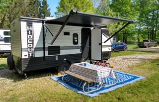 Family-Friendly, Easy-Tow Camper Sleeps 6 w/Bunks