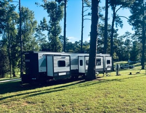 Forest River RV XLR Nitro 39DKS5