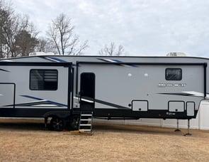 Forest River RV Cherokee Arctic Wolf Suite 3660