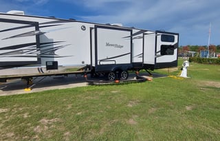 2019 Highland Ridge TWO Bath Sleeps 10
