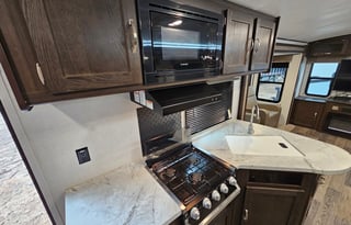 Great Family Getaway w/ Slide-Outs.