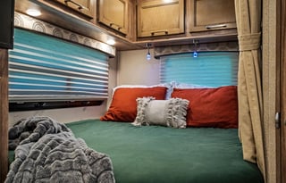 28ft Adventure Rig WITH Outdoor Kitchen & E-Bikes