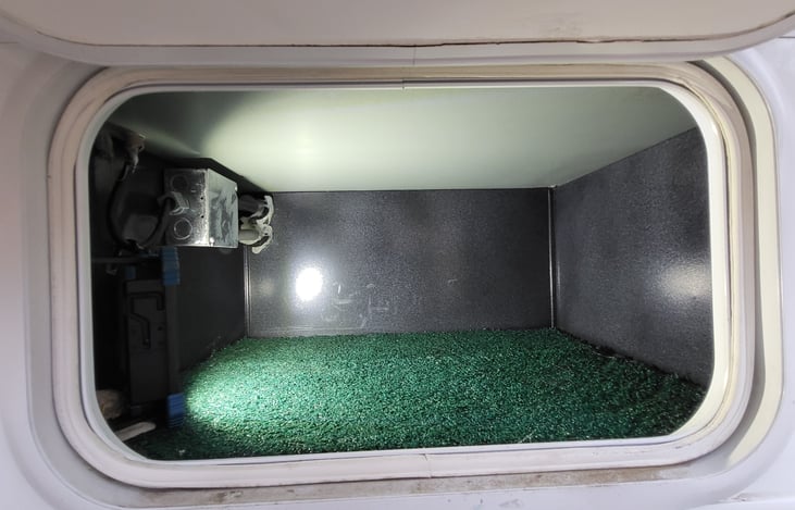 outdoor side storage cabin 1 of 4