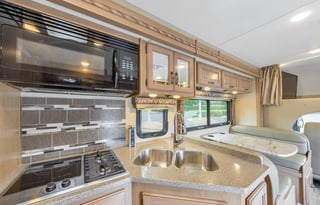 "Fourwinds Funhaus" - 6 bed Bunkhouse C Class RV