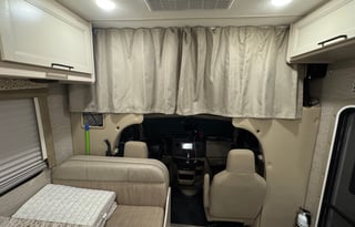 2022 Thor Motor Coach Freedom Elite 22HE