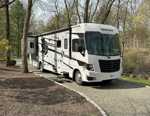 Forest River RV FR3 33DS