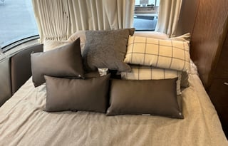 2020 Airstream RV Globetrotter 25FB