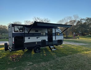 Forest River RV Cherokee Wolf Pup 17JG