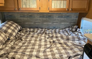 2017 Riverside RV Retro 166