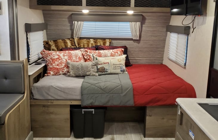 Relax after a long day and enjoy the silence or turn on the TV