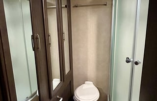 Cozy RV – Perfect for Family Adventures