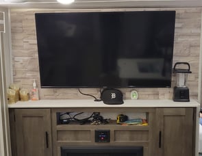 Forest River RV Wildwood X-Lite 273QBXL