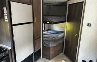 2022 Dutchmen RV Coleman Lantern LT Series 262BH