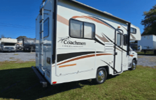 2013 Coachmen RV Freelander 19CB Ford 350