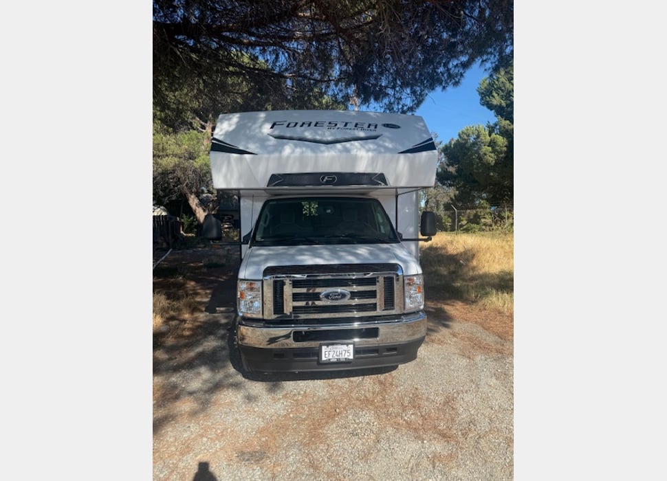 Class C Motor Home rentals in PLEASANTON