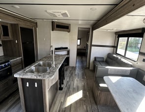 CrossRoads RV Zinger ZR331BH