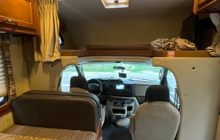 2016 Thor Motor Coach Chateau 22E