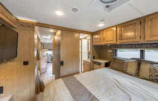 "Fourwinds Funhaus" - 6 bed Bunkhouse C Class RV