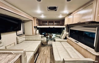 2018 Thor A.C.E. Class A | Sleeps 8 | 28Ft Long