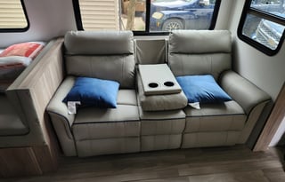 Friends and Family Beautiful Getaway