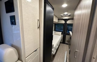 The Roaming Ritz - 2023 Jayco Swift w/ Pop-Top