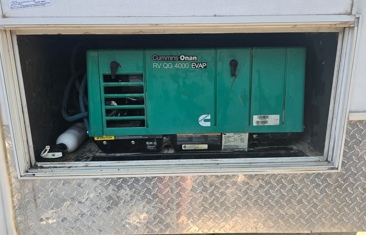 The Hot Tub Suite has an ONBOARD generator connected to a 30-gallon ONBOARD Fuel tank, which will run continuously for 2-4 days. NO getting up in the middle of the night to refuel the generator