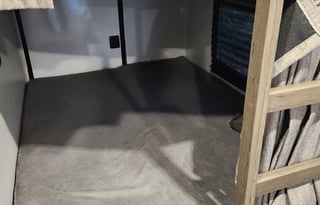 2021 Cougar 29 Bunk house