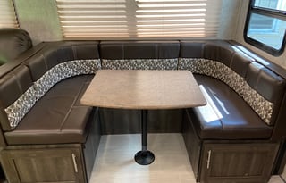 2017 Highland Ridge Open Range Ultra Lite UT2802BH