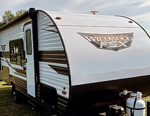 Forest River RV Wildwood FSX 179DBK
