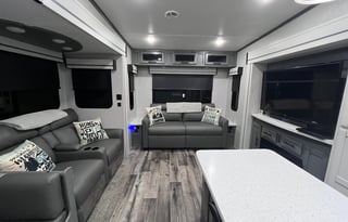 2023 CrossRoads RV Volante 375MD
