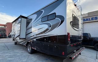 2013 Fleetwood Storm 32BH