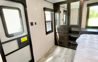 2023 Jayco - 2 Bdrm - KING bed! *Delivery Only*