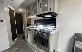 Clean, Comfortable, & Versitile 2022 Toy Hauler