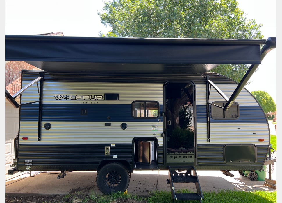 Travel Trailer rentals in Justin