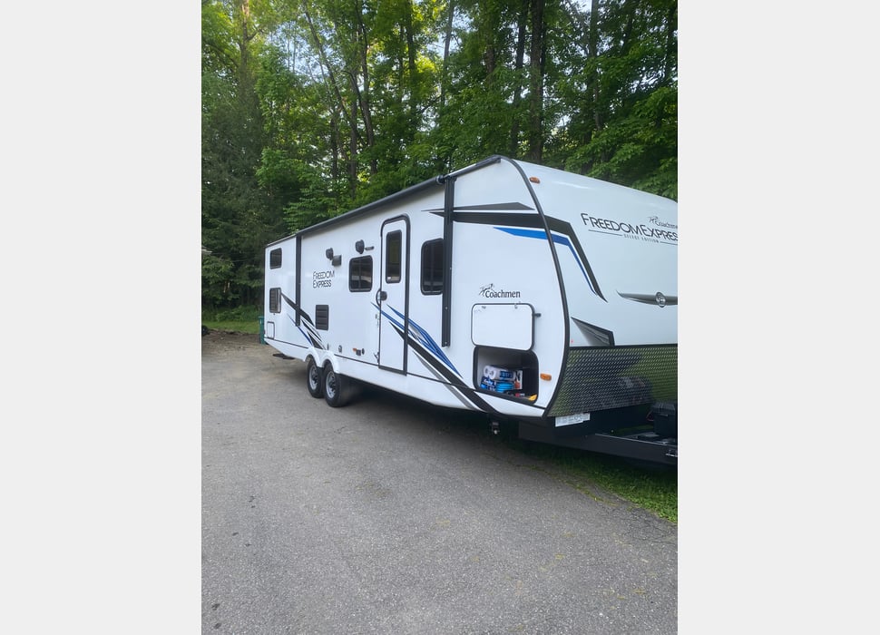 Travel Trailer rentals in Weare