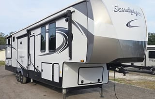 2023 Sandpiper 388BHRD