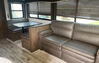 2020 Keystone RV Cougar Half-Ton 32RDBWE