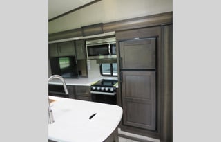 The Luxe - 2022 Grand Design Reflection 31MB