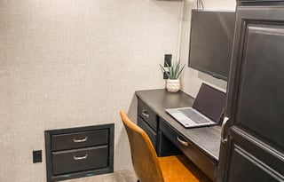 Newly Listed - 2023 Jayco North Point 377RLBH